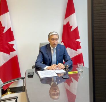 Canadá ordena a 3 firmas chinas salir de acuerdos con minerales críticos
