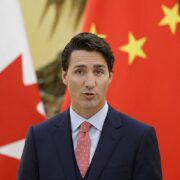 Estados Unidos estudia financiar proyectos mineros canadienses para competir con China