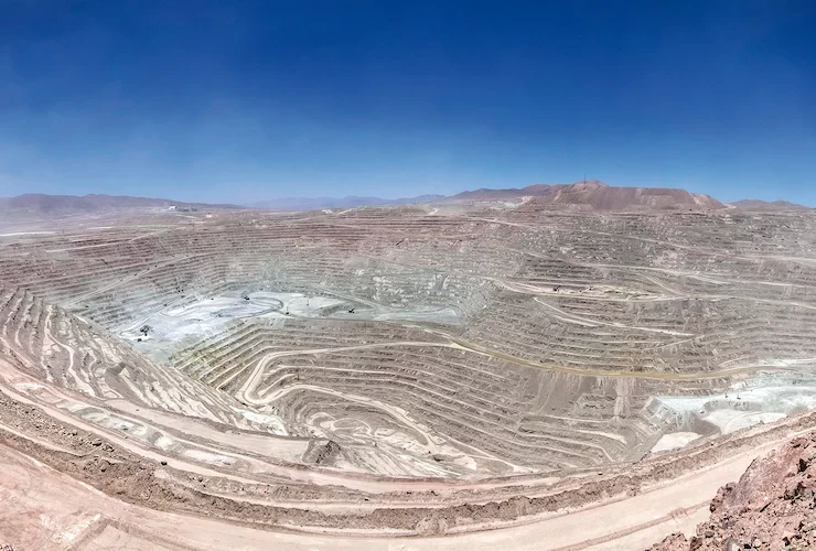 Las 10 mayores minas del mundo por producción de mineral en 2022