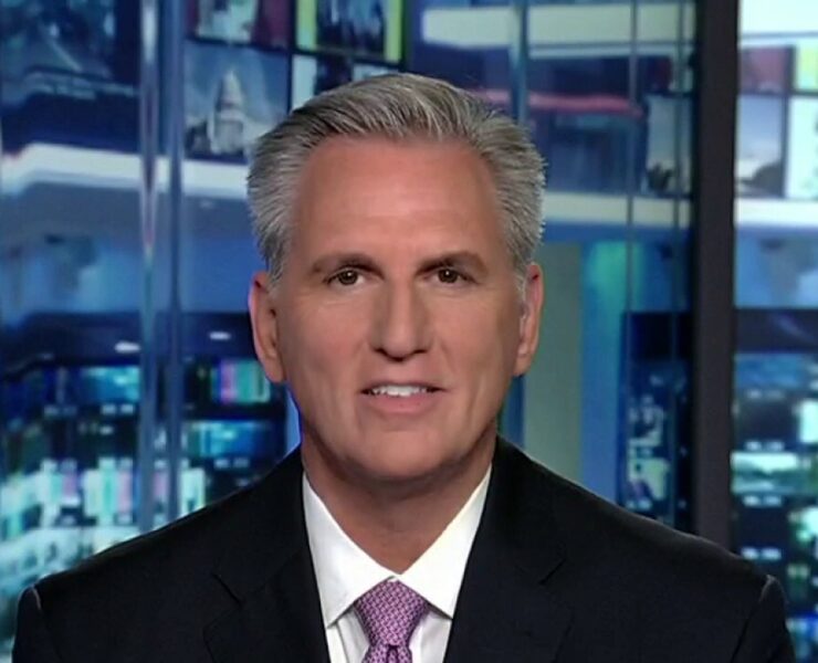 Kevin McCarthy: "Hagamos que China dependa del gas de Estados Unidos".