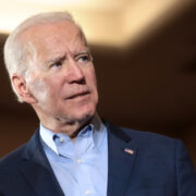 La ley climática de Biden es un asegurador de riesgo para los grandes fabricantes de vehículos eléctricos