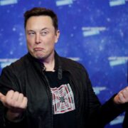Tesla baja los precios en Estados Unidos tras malas ventas a fin de año
