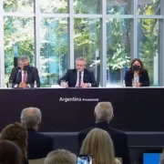 Alberto Fernández: "Tenemos que dejar de ser el granero del mundo para tener ciencia, tecnología e industria"