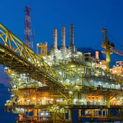 YPF y la noruega Equinor