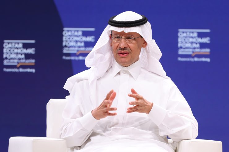 El ministro saudí del Petróleo dice que la OPEP+ está abordando las "incertidumbres" del mercado