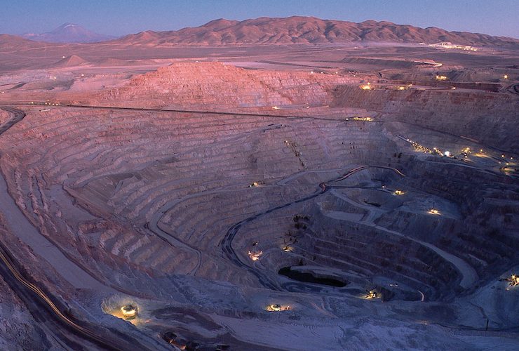 Los mineros chilenos, enfrentados a mayores impuestos, buscan permisos más rápidos y menores costes energéticos
