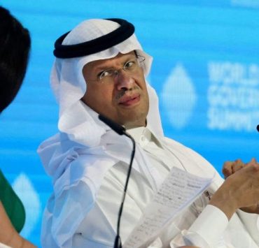 Arabia Saudí y Rusia impulsan el precio del petróleo con mayores recortes de producción