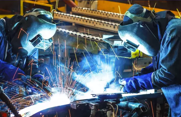 la actividad cayó 4,1% en marzo y el uso de capacidad instalada es el más bajo en cuatro años